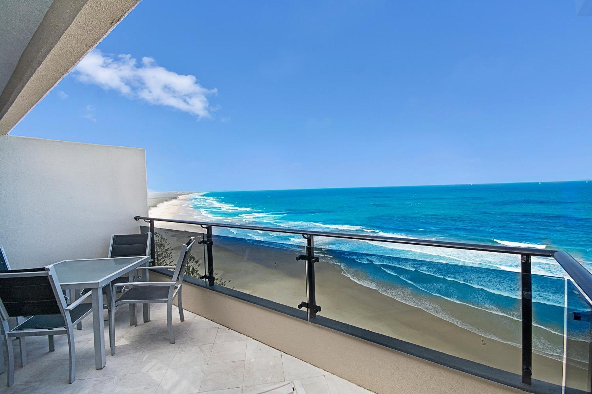 Clubb Coolum Beach Resort Sunshine Coast Εξωτερικό φωτογραφία
