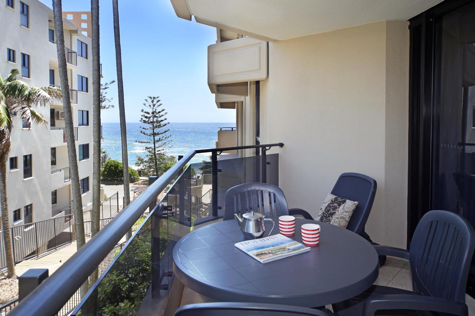 Clubb Coolum Beach Resort Sunshine Coast Εξωτερικό φωτογραφία